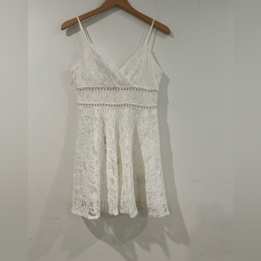 TRIXXI white lace dress with front crossover straps size L